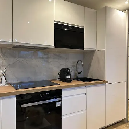 New, Modern And Bright Neuilly-sur-Seine