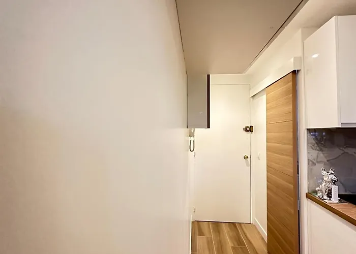 New, Modern And Bright Appartement